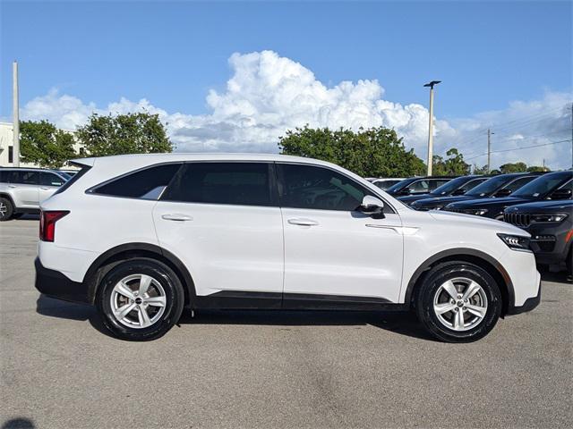 used 2021 Kia Sorento car, priced at $17,396