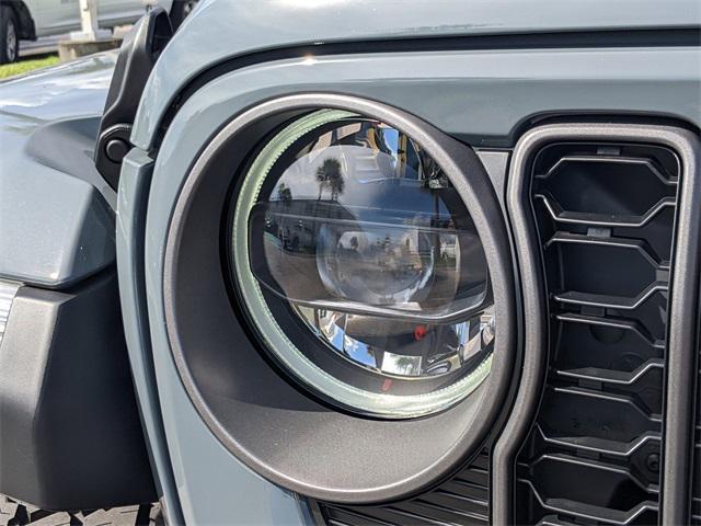 new 2025 Jeep Gladiator car, priced at $59,190