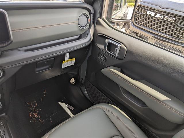 new 2025 Jeep Gladiator car, priced at $59,190