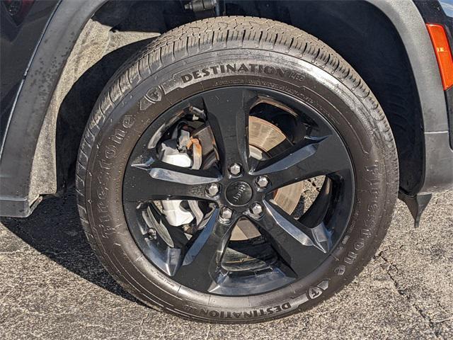 used 2023 Jeep Grand Cherokee car, priced at $25,352