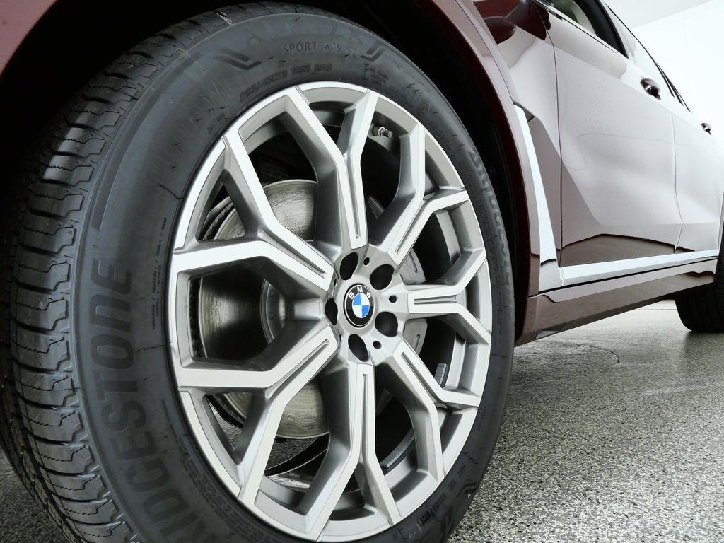 new 2026 BMW X7 car, priced at $94,985