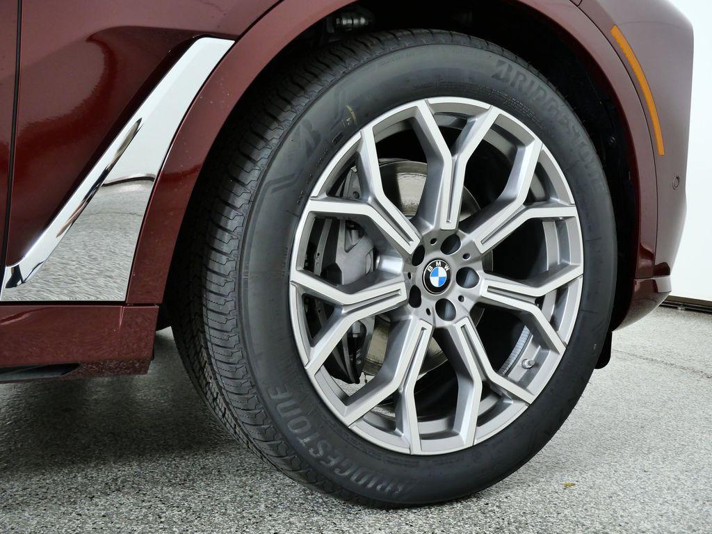 new 2026 BMW X7 car, priced at $94,985