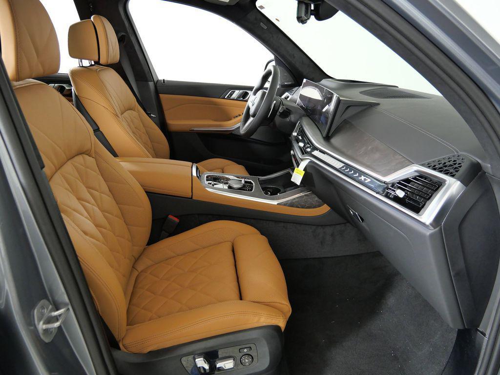 new 2026 BMW X7 car, priced at $99,665