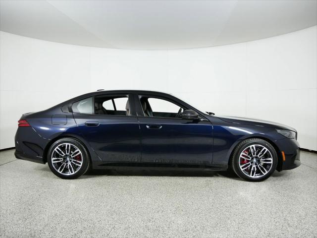 new 2024 BMW 540 car, priced at $75,640