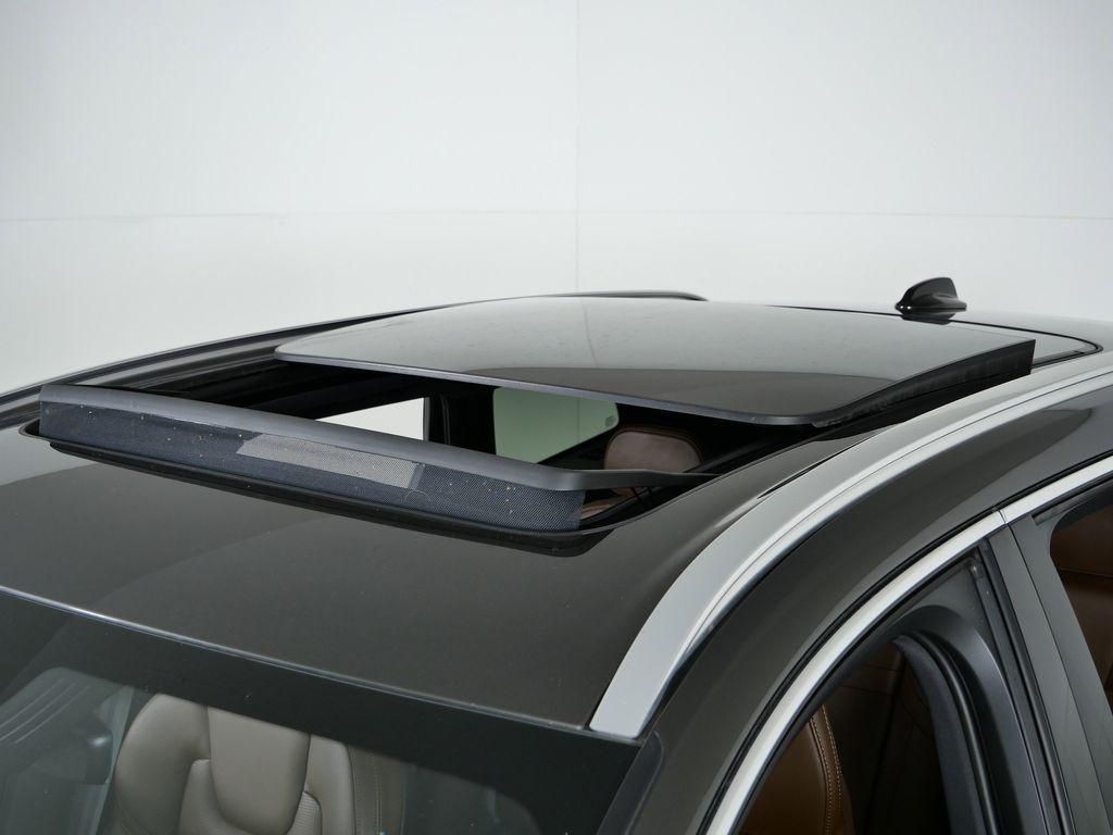 used 2021 Volvo XC60 Recharge Plug-In Hybrid car, priced at $24,000