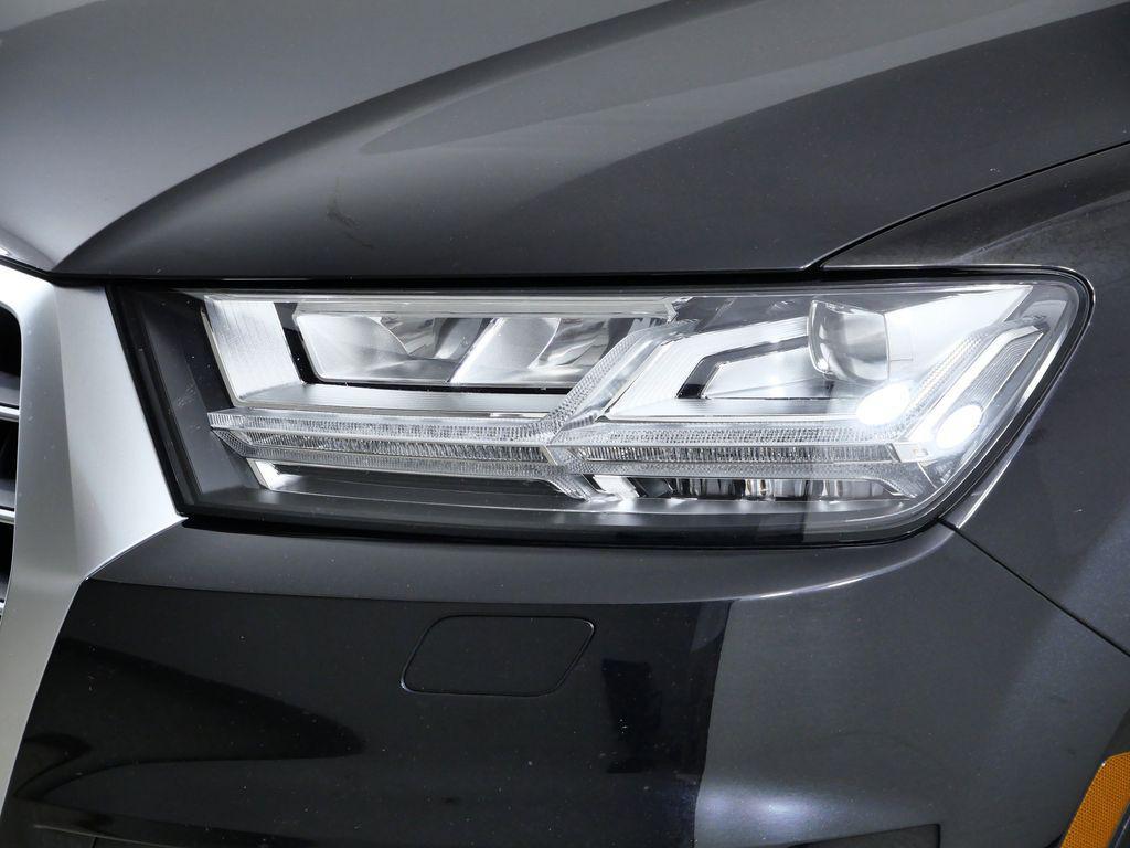 used 2019 Audi Q7 car, priced at $18,600