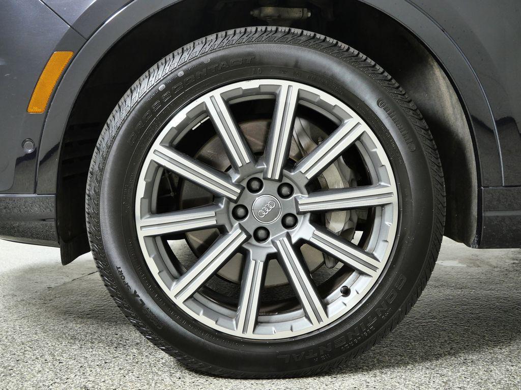 used 2019 Audi Q7 car, priced at $18,600