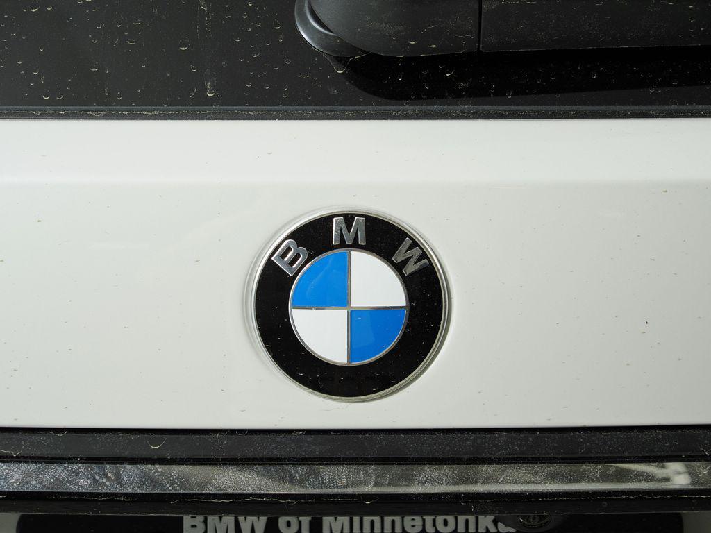 new 2026 BMW ALPINA XB7 car, priced at $161,125