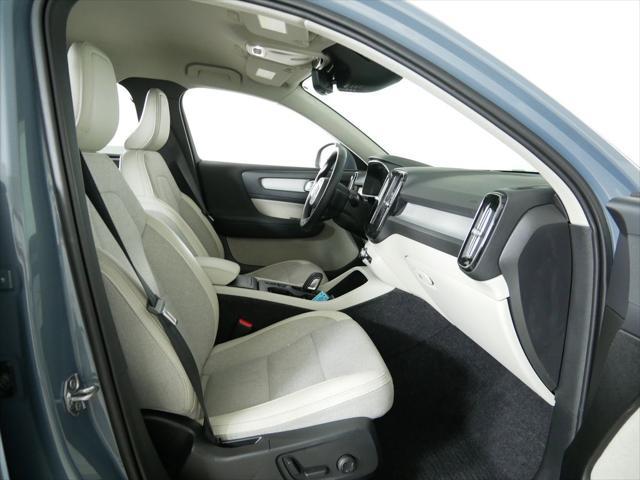 used 2020 Volvo XC40 car, priced at $27,000
