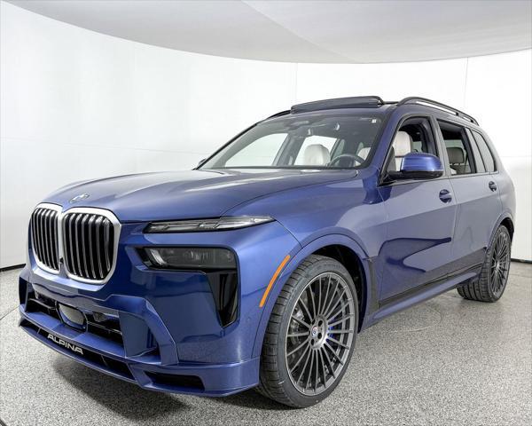 new 2025 BMW X7 car, priced at $158,195