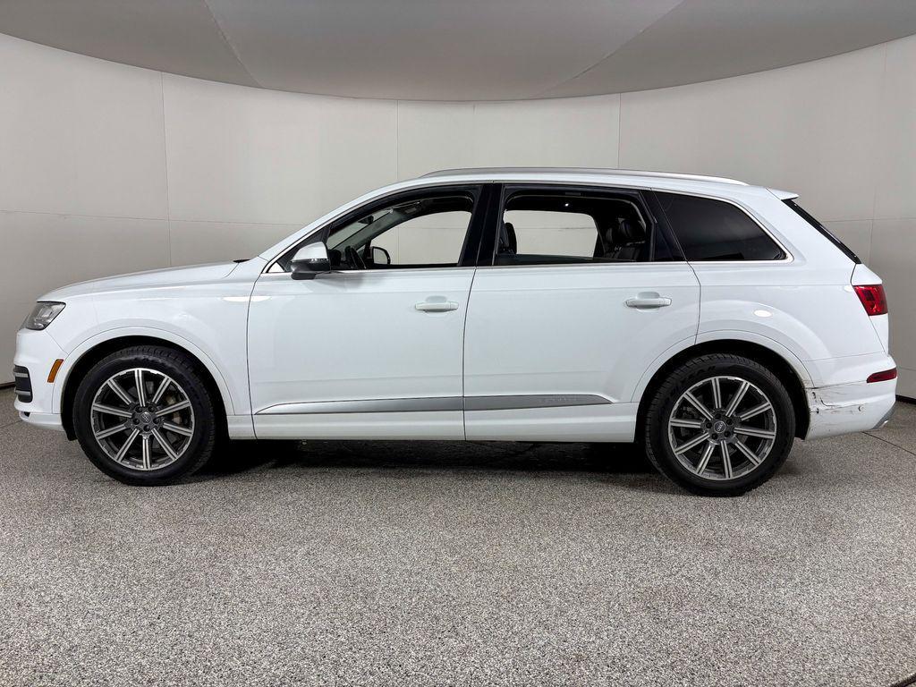 used 2017 Audi Q7 car, priced at $22,000
