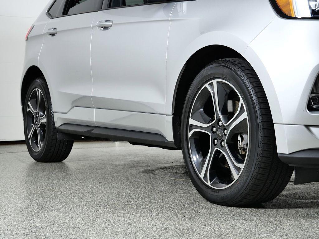 used 2019 Ford Edge car, priced at $17,000