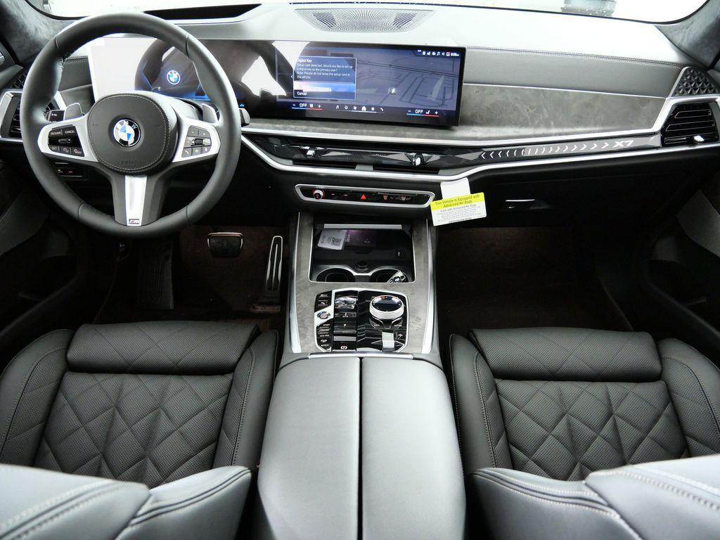 new 2026 BMW X7 car, priced at $100,915