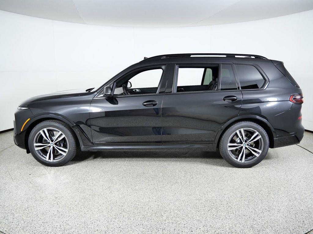 new 2026 BMW X7 car, priced at $100,915