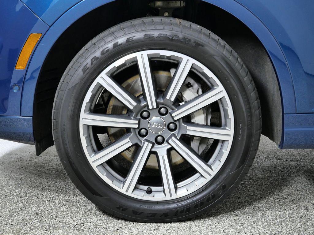used 2019 Audi Q7 car, priced at $24,600