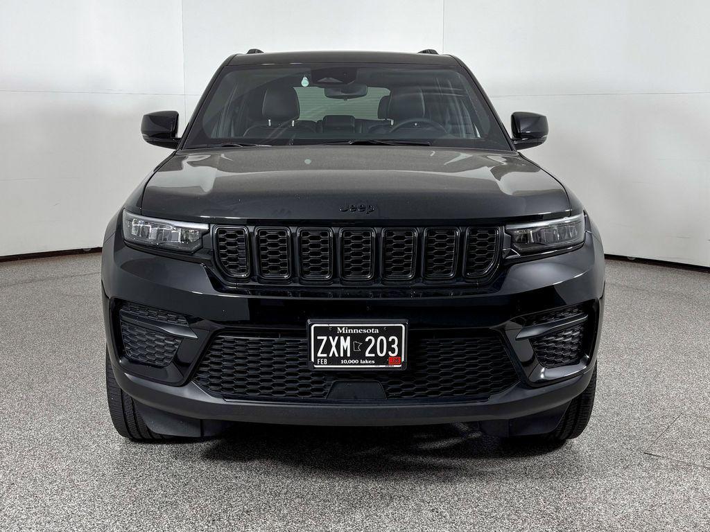 used 2024 Jeep Grand Cherokee car, priced at $36,800