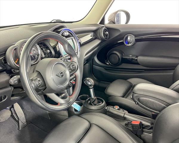 used 2019 MINI Hardtop car, priced at $22,000