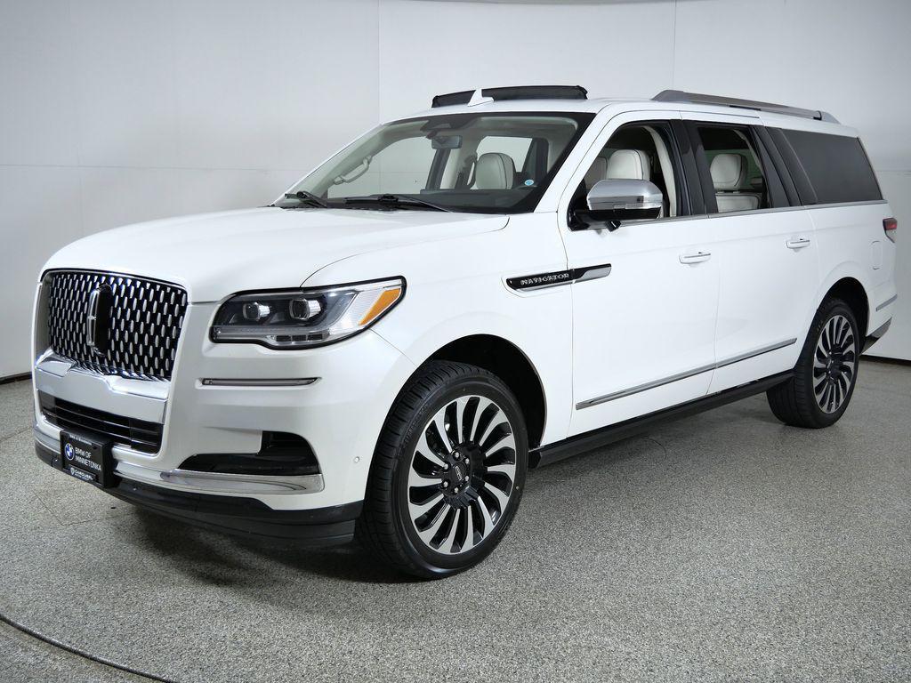 used 2023 Lincoln Navigator car, priced at $62,000
