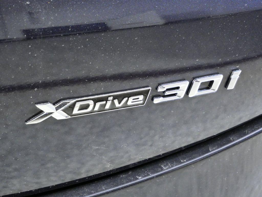 new 2025 BMW X4 car, priced at $64,020