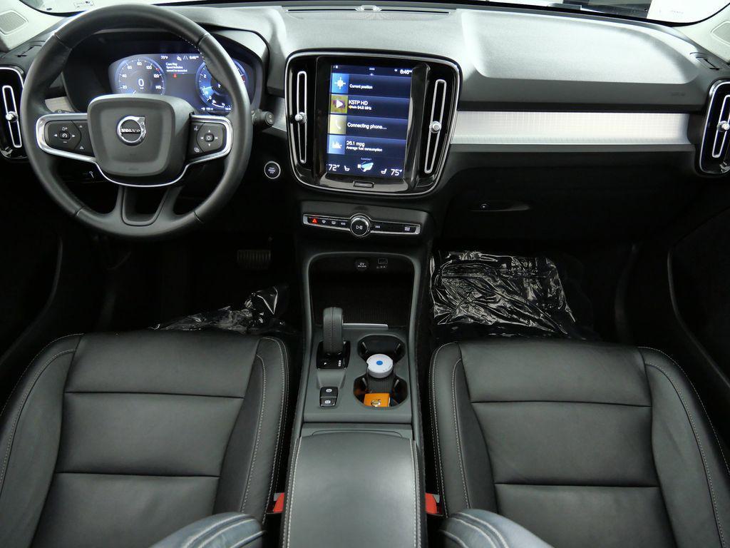 used 2021 Volvo XC40 car, priced at $27,600