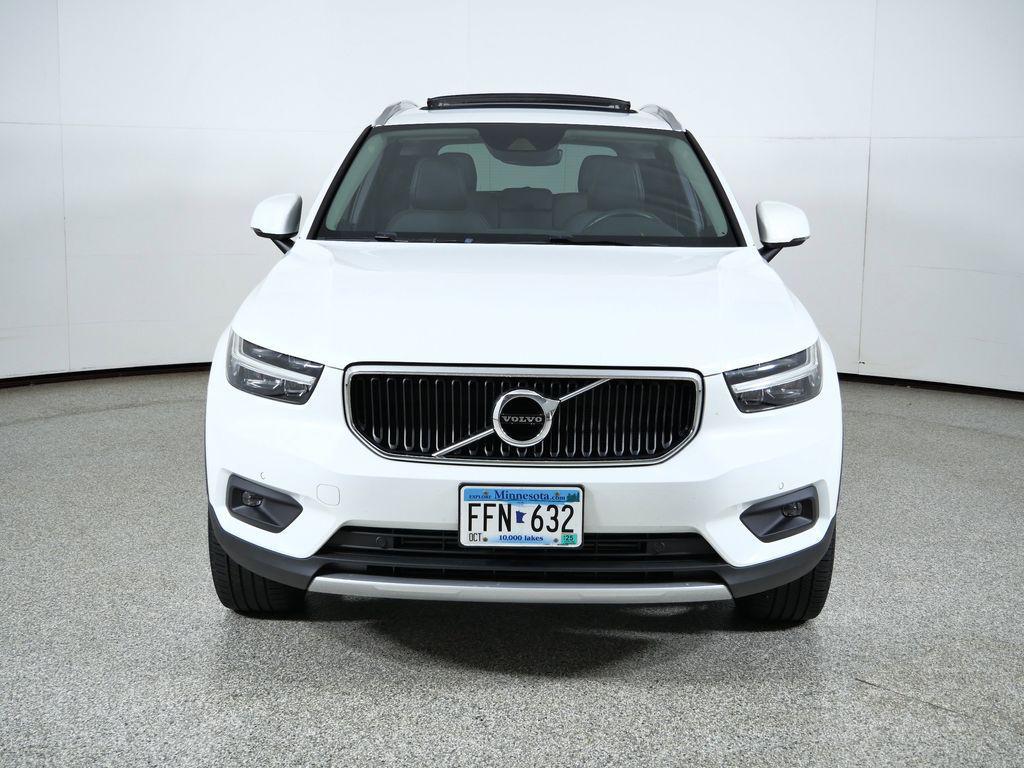 used 2021 Volvo XC40 car, priced at $27,600