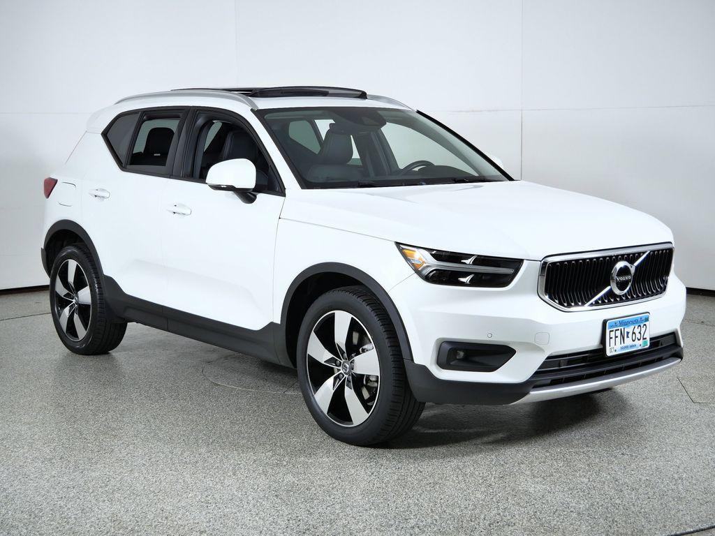 used 2021 Volvo XC40 car, priced at $27,600