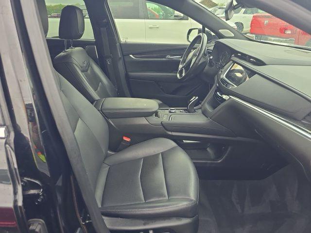 used 2021 Cadillac XT5 car, priced at $31,824