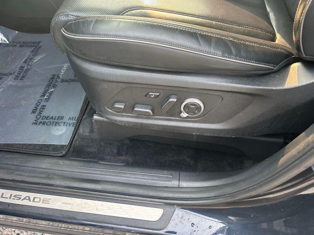 used 2024 Hyundai Palisade car, priced at $36,987