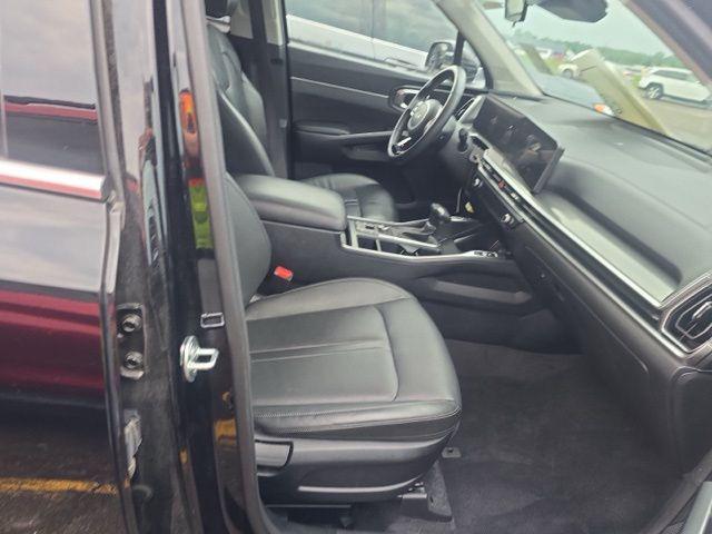 used 2024 Kia Sorento car, priced at $27,935