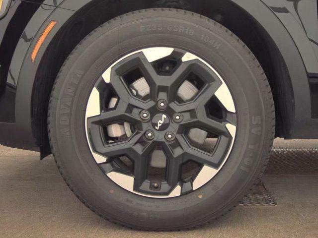 used 2024 Kia Sorento car, priced at $27,935