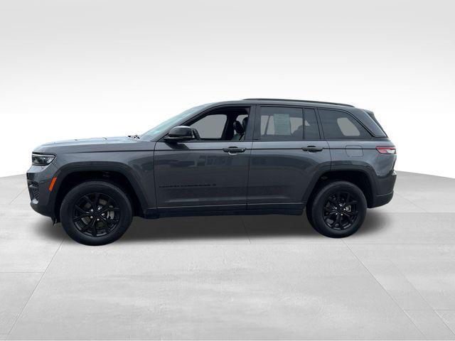 used 2024 Jeep Grand Cherokee car, priced at $35,596