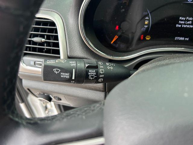 used 2022 Jeep Grand Cherokee car, priced at $28,899