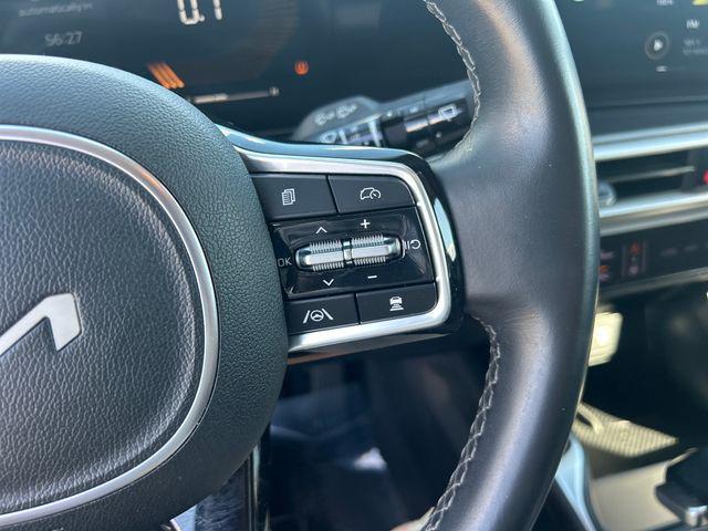 used 2024 Kia Sorento car, priced at $27,499