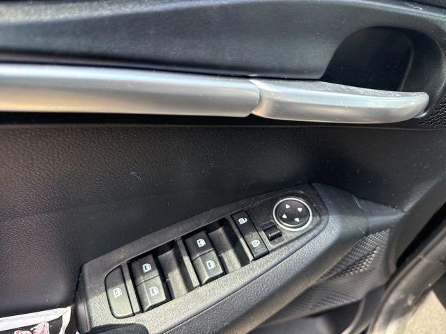 used 2023 Kia Seltos car, priced at $19,061