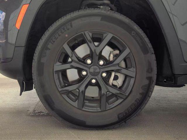 used 2024 Jeep Grand Cherokee L car, priced at $32,965