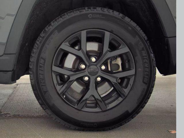 used 2024 Jeep Grand Cherokee L car, priced at $32,965