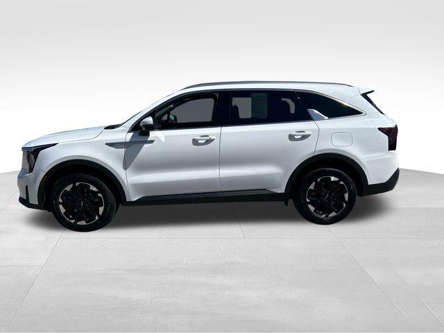 used 2024 Kia Sorento car, priced at $29,810