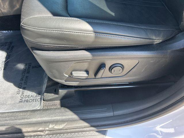 used 2024 Kia Sorento car, priced at $29,810