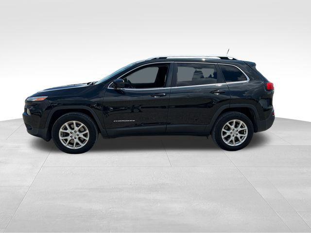 used 2016 Jeep Cherokee car, priced at $7,500