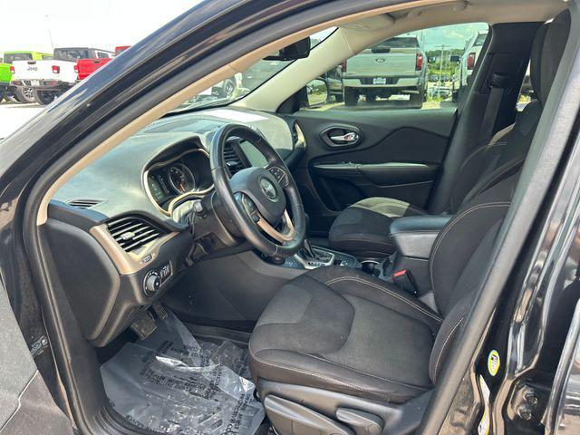 used 2016 Jeep Cherokee car, priced at $7,500