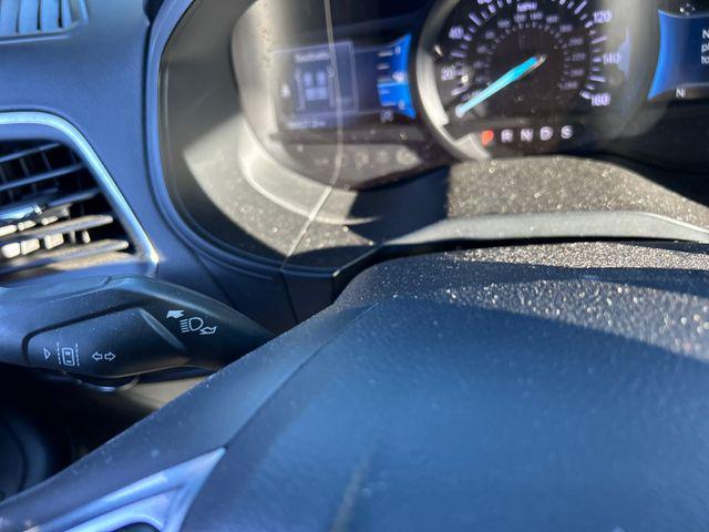 used 2022 Ford Edge car, priced at $17,422