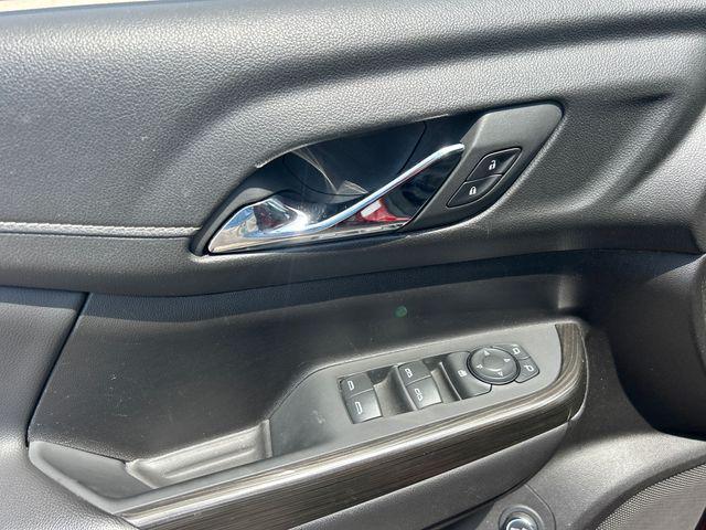 used 2023 GMC Acadia car, priced at $27,857