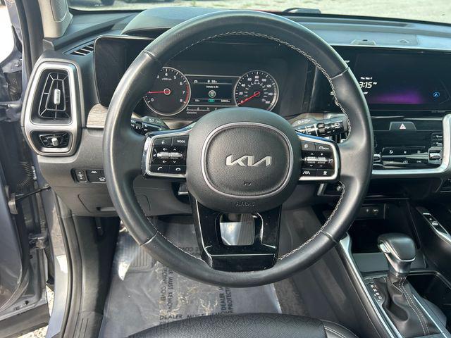 used 2023 Kia Sorento car, priced at $29,886