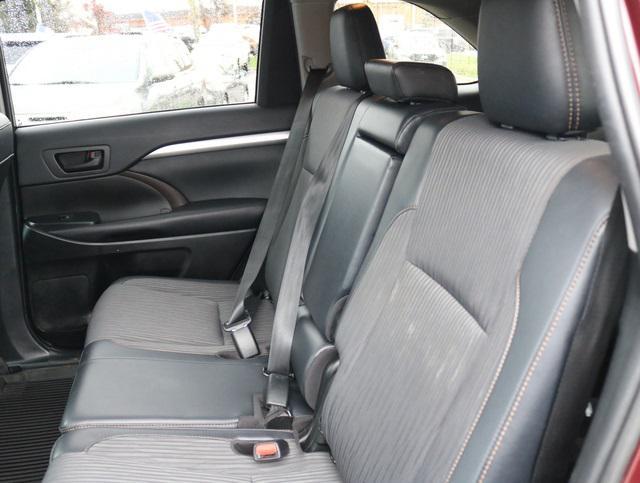 used 2019 Toyota Highlander car, priced at $23,500