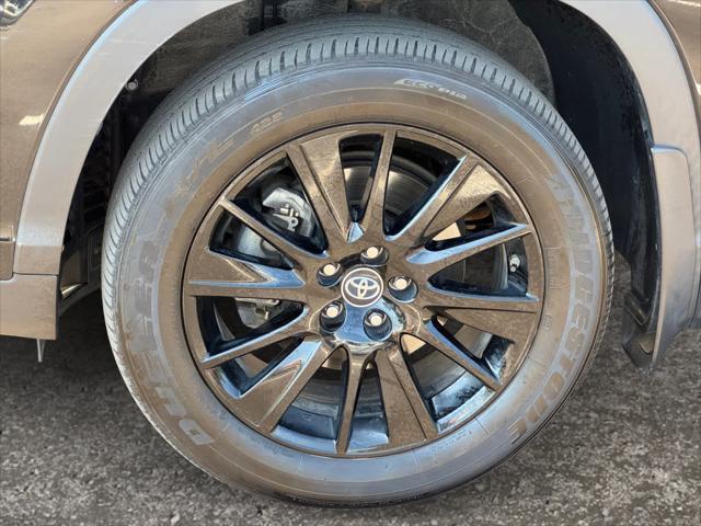used 2019 Toyota Highlander car, priced at $29,243