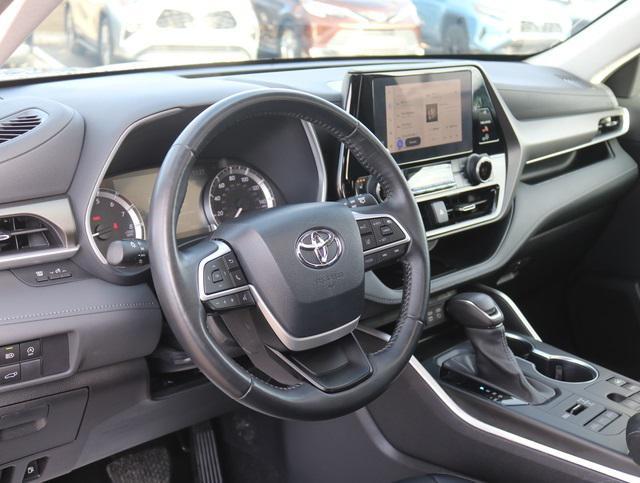 used 2023 Toyota Highlander car, priced at $38,815