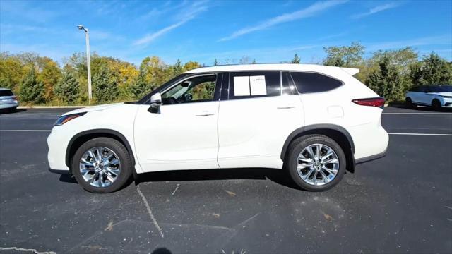 used 2021 Toyota Highlander car, priced at $35,460