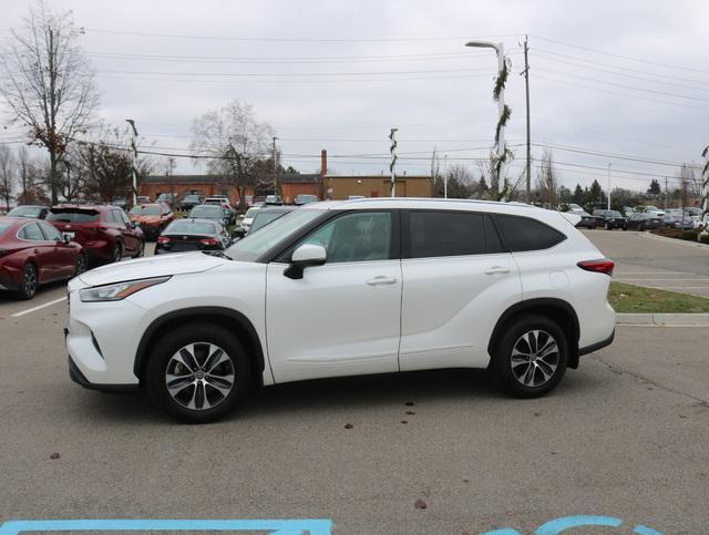 used 2020 Toyota Highlander car, priced at $32,450