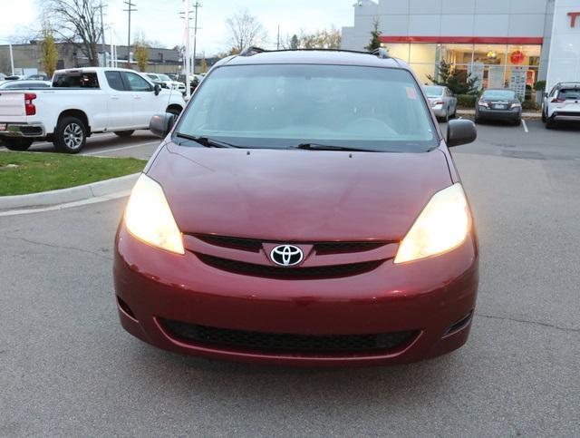 used 2006 Toyota Sienna car, priced at $5,490