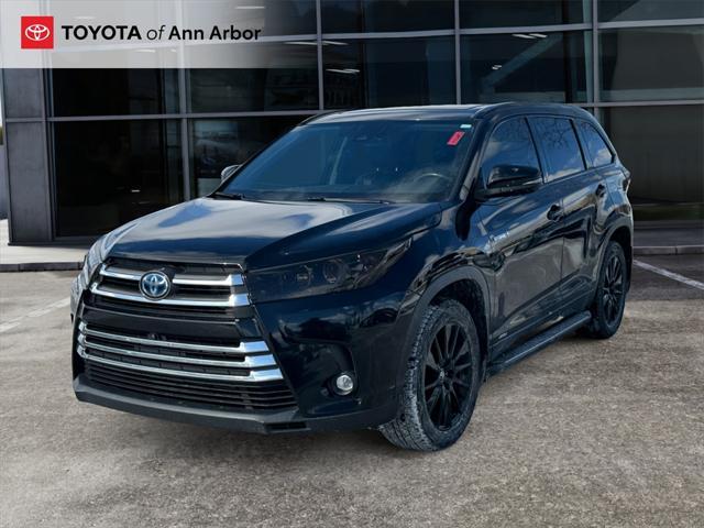 used 2019 Toyota Highlander Hybrid car, priced at $27,250